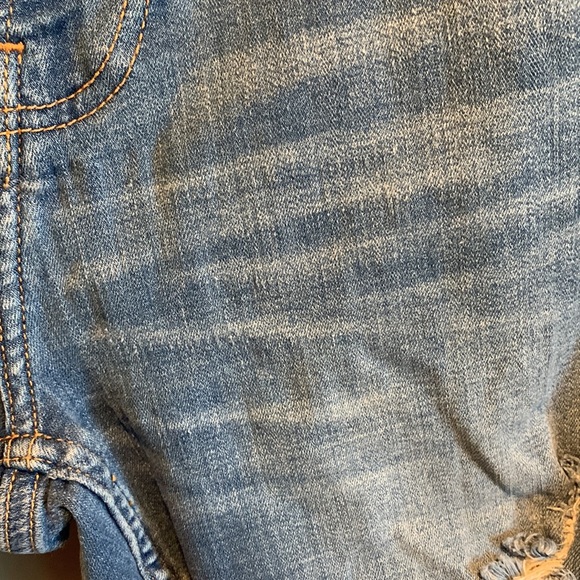 5/$25 Hollister Jeans - Picture 3 of 4